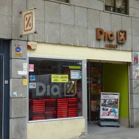A 3 Minutos Andando De La Plaza Mayor Con Parking Opcional Ideal Para Familias Y Parejas *